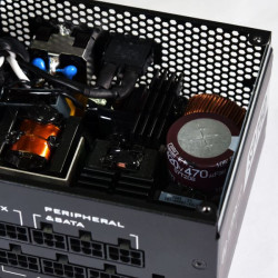 Lian Li Performance SFX from Factor power supply 750 W 80 Plus Gold Efficiency Black